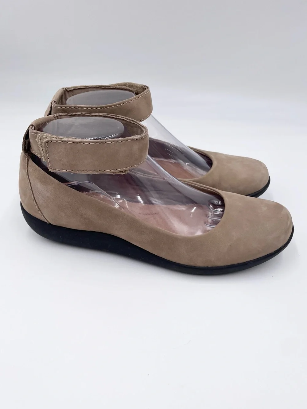 Clarks Collection Women's Medora Nina Ankle Strap Comfort Flats Shoes Size 8